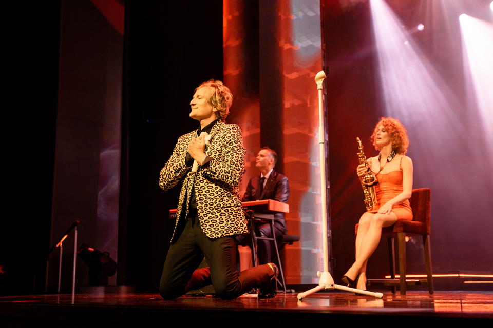 Mr. Rod – The No.1 Rod Stewart Show